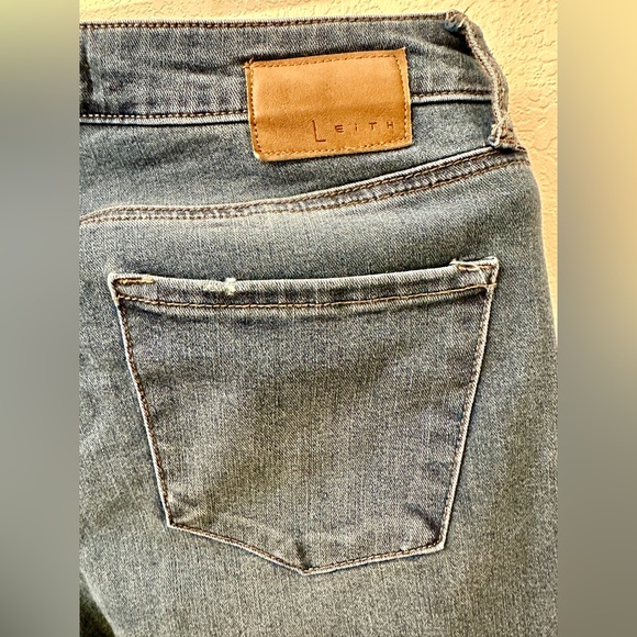 Leith women's jeans size 27 fits 4-6 - Picture 3 of 4